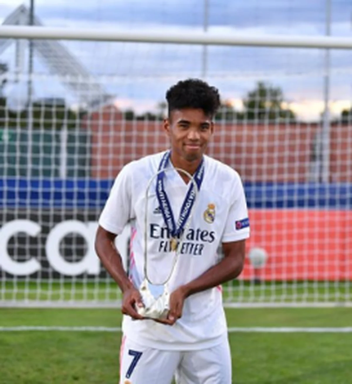 Official: Nigerian winger ends eight-year association with Real Madrid, joins Las Palmas permanentlyÂ 
