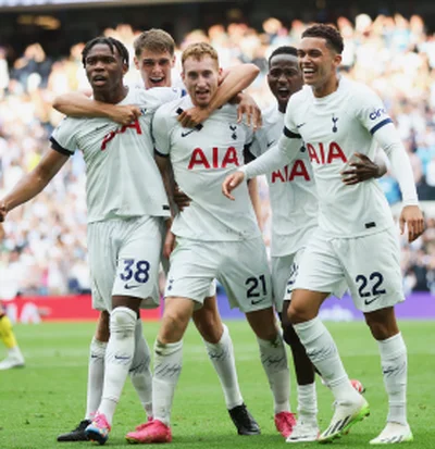  Ex-Super Eagles striker blames one Sheffield United player for Tottenham's history-making goalÂ 