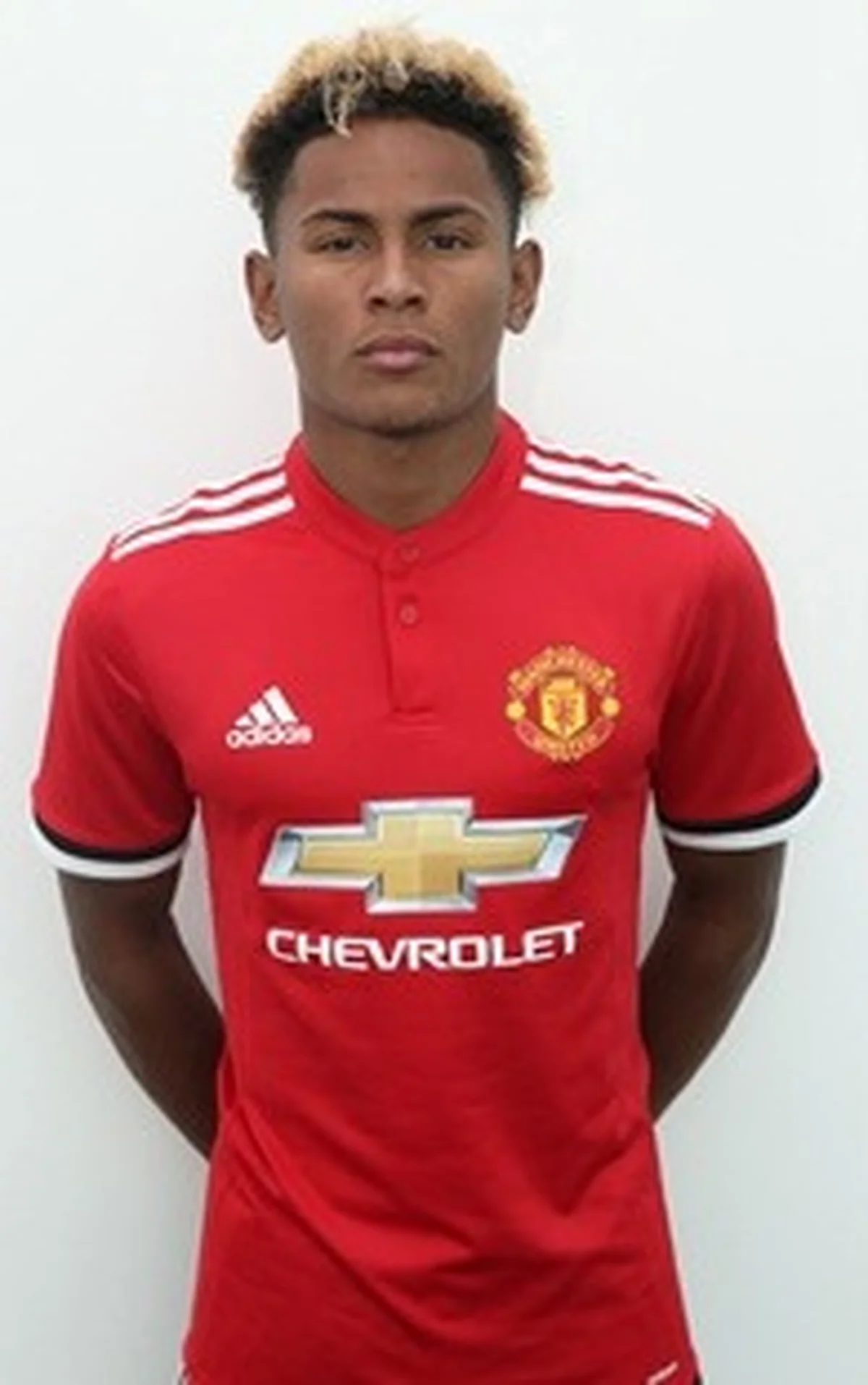 Manchester United Loan Out Promising Left Back To Scottish Club