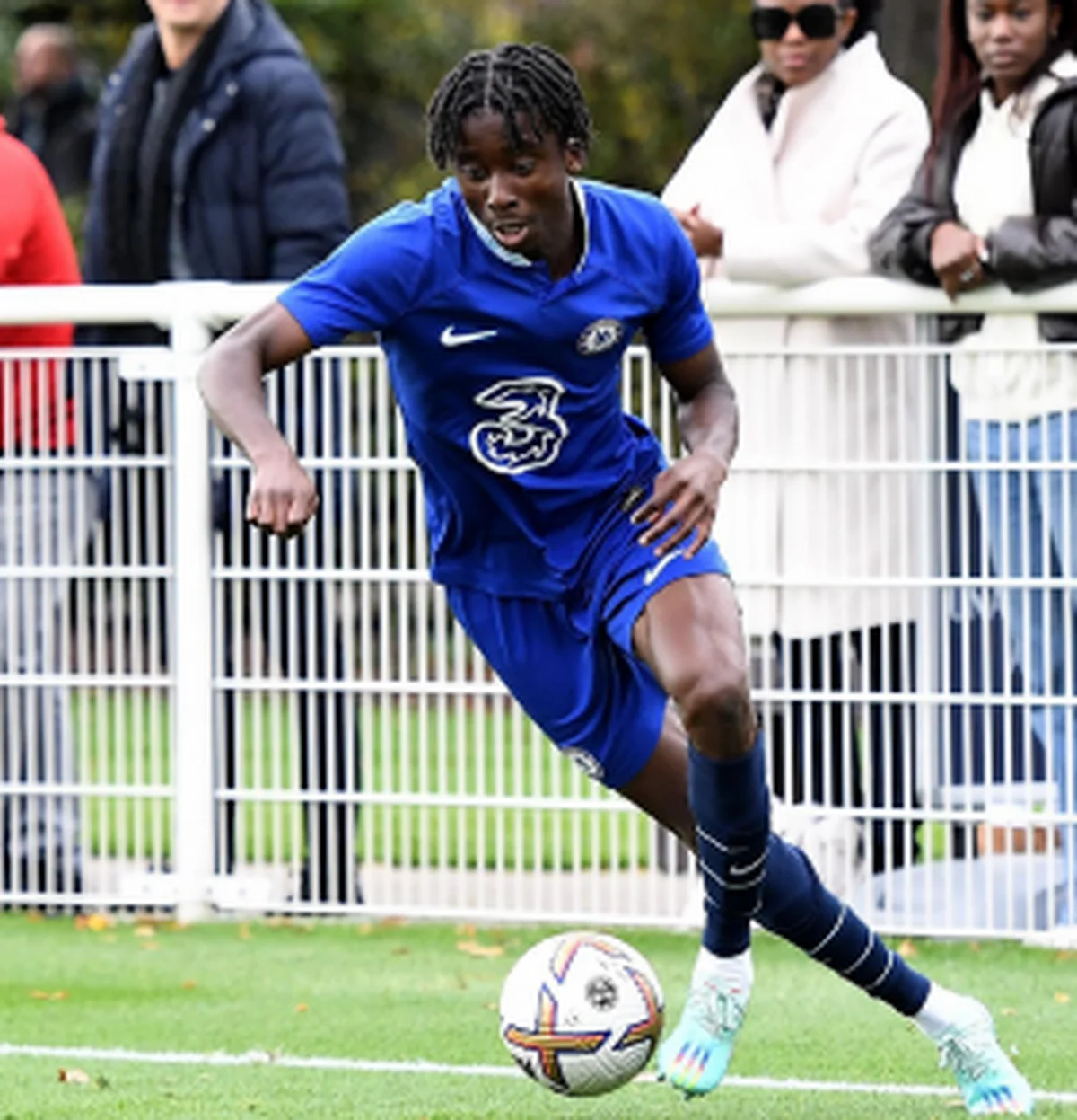 Chelsea Academy Scholar of the Year Boniface scores first PL2 goal in 6-goal thriller against TottenhamÂ 