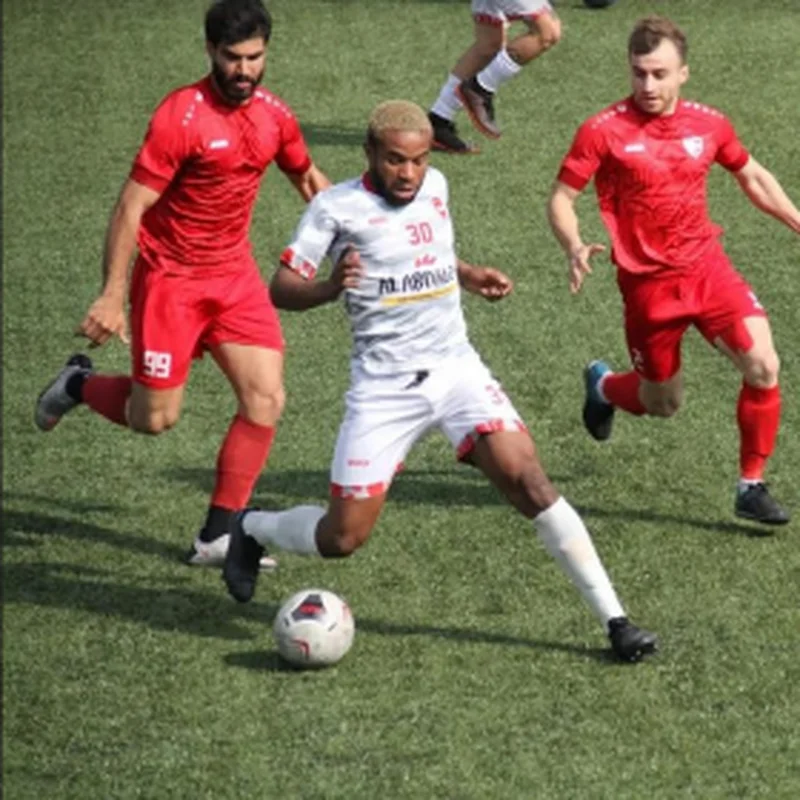 Nigerian midfielder reveals why he would prefer to join Man City over Chelsea, Real MadridÂ 