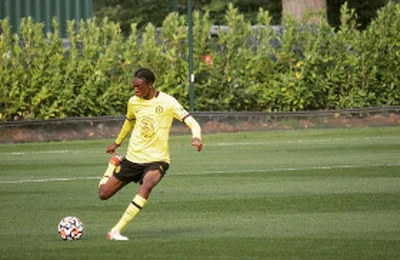 Official : 'Quick and aggressive defender' signs new contract with ChelseaÂ 