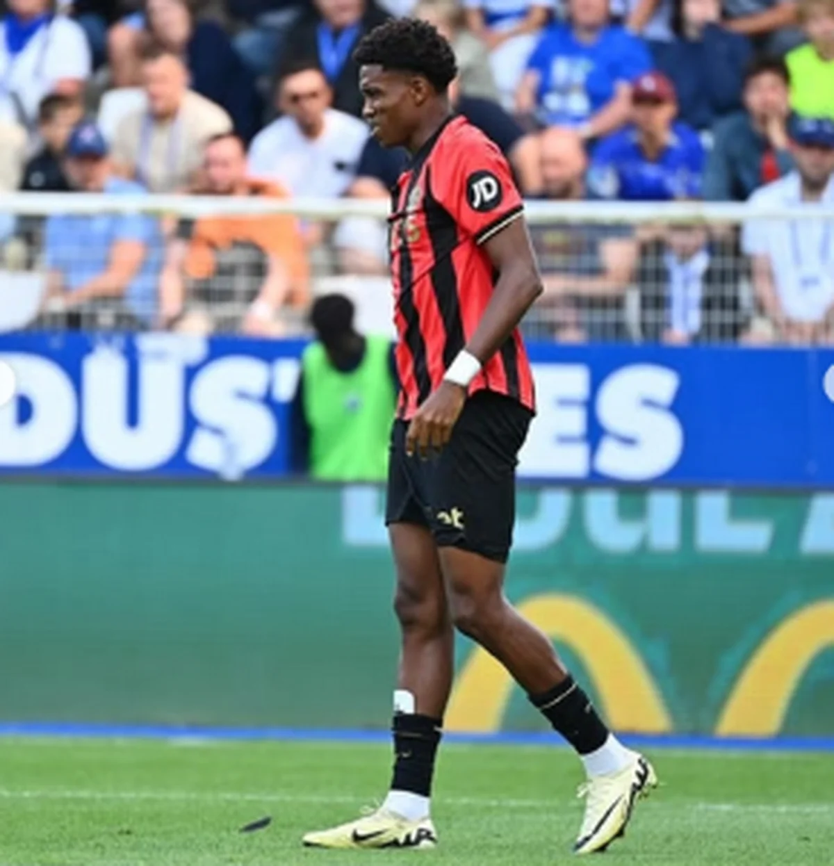 18yo strikerÂ Victor Orakpo makes home debut for OGC Nice in historic 8-0 drubbing of Saint-Etienne