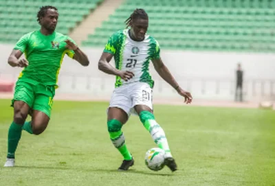 Pundit insists Man Utd new boy MartÃ­nez has better ball-playing skills than Ajax-bound Bassey