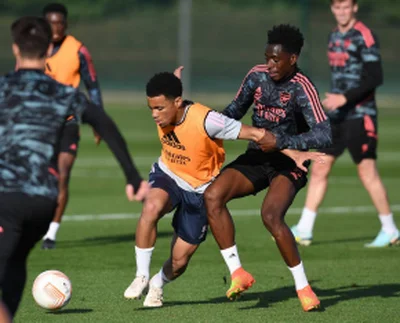 15-year-old midfielder of Nigerian descent trains with Arsenal first team pre-PSVÂ 