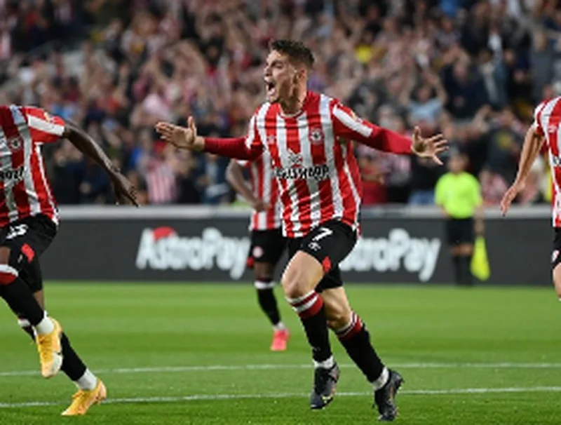  Brentford 2 Arsenal 0 : Onyeka gets standing ovation from Bees fans; Balogun makes EPL debut