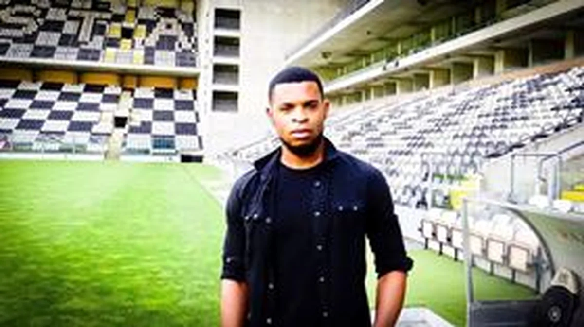 Official: African Cup Of Nations-Winning Midfielder Inks Boavista Contract