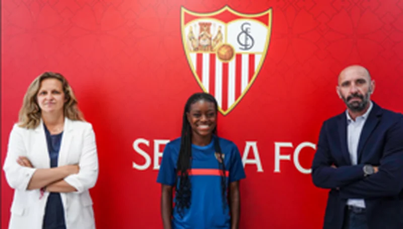 Official : Nigeria international striker extends contract at Sevilla FC Femenino