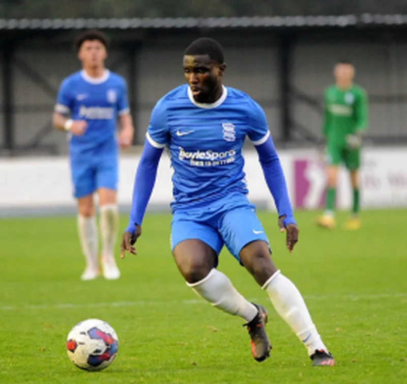 Coventry City take versatile Nigerian central midfielder on week-long trialÂ 