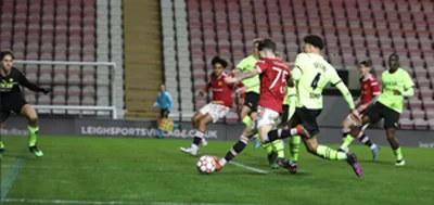UYL : Shoretire and Collins among the young stars on show as Dortmund see off Man Utd 
