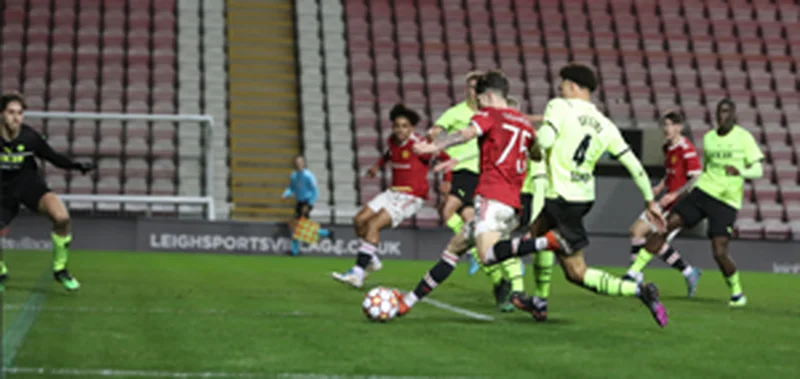 UYL : Shoretire and Collins among the young stars on show as Dortmund see off Man Utd 