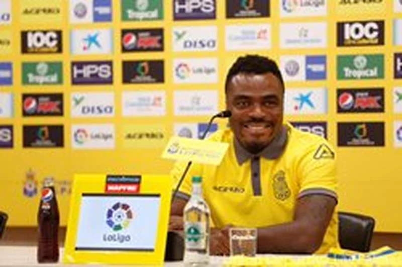 Emenike Will Not Make Las Palmas Debut Against Barcelona