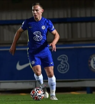 Confirmed : Chelsea recall 19-year-old striker from loan spellÂ 