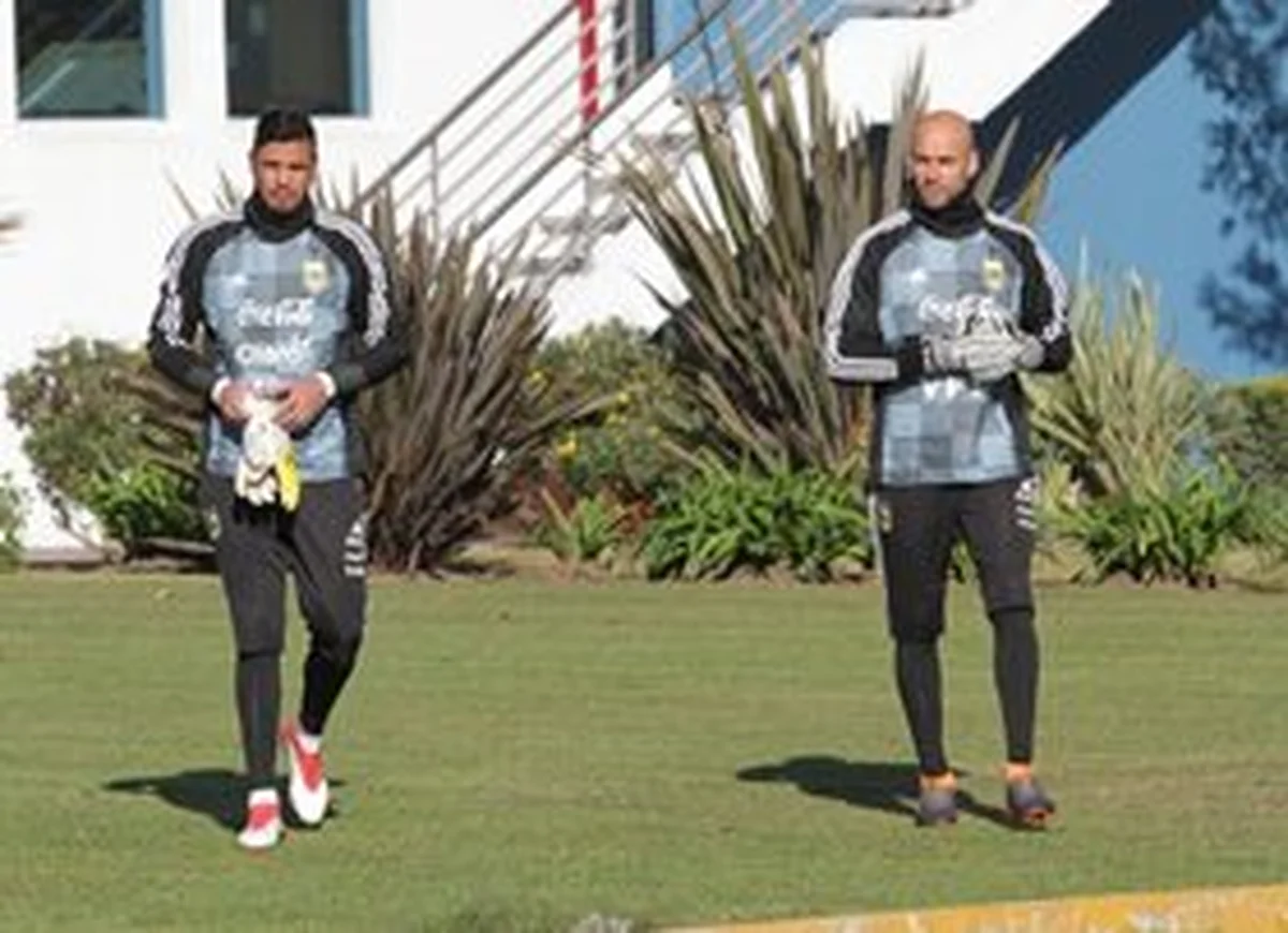 Argentina Coach Sampaoli Admits Man United Goalie Wanted To Remain With Squad