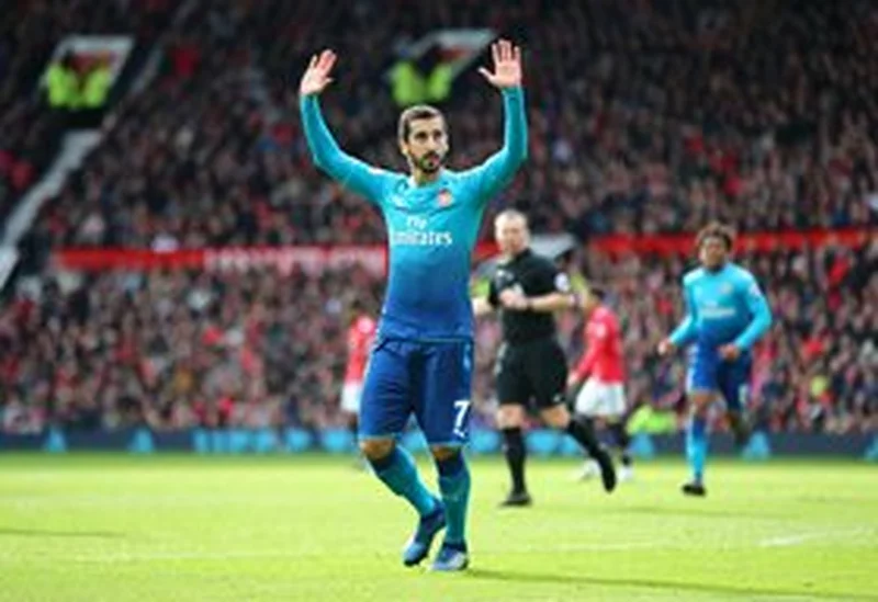 Alex Iwobi Stars For Arsenal In Last-Gasp Defeat To Manchester United