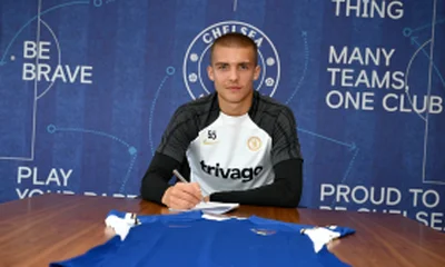 Confirmed: Right-footed central defender signs new contract with ChelseaÂ 