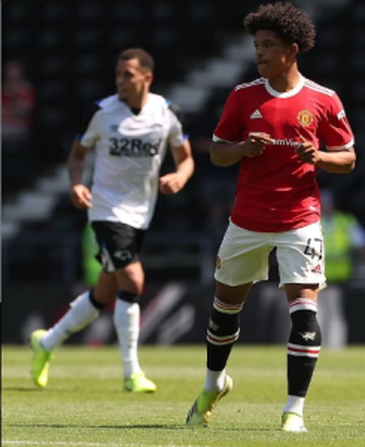 UYL : Manchester United squad captained by Shoretire suffer heavy home defeat to Villarreal 