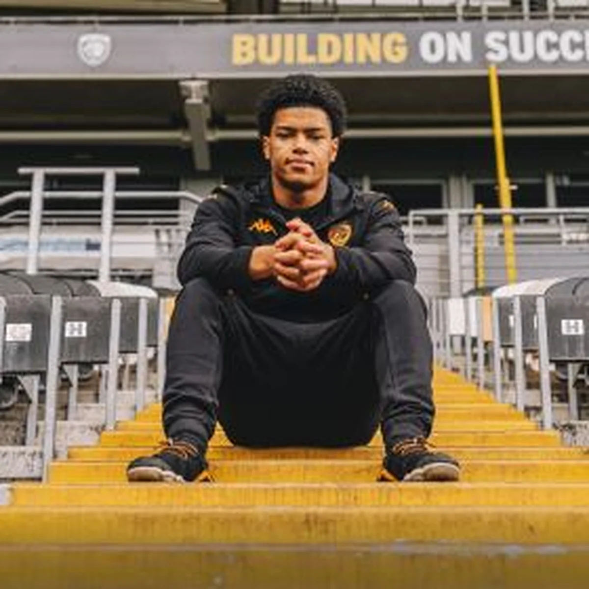 Versatile CB who has committed international future to Nigeria joins Hull City from Sunderland academyÂ 
