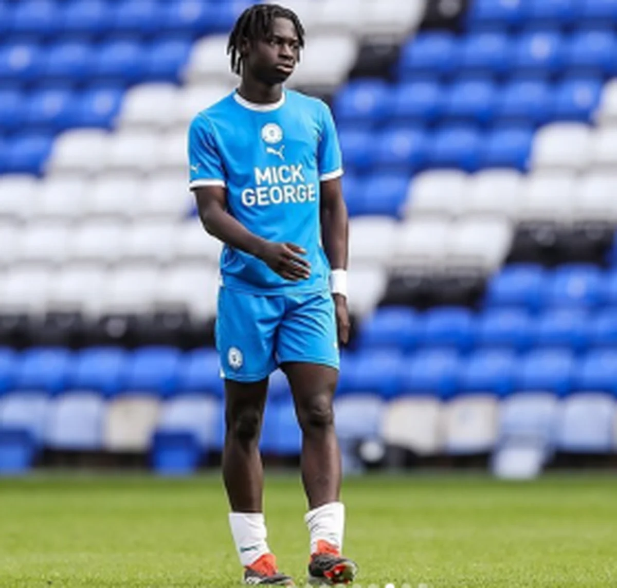 Ghana and Nigeria-eligible defender departs Chelsea to join EFL club on scholarship dealÂ 
