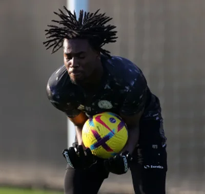 Leicester boss Rodgers takes teenage GK of Nigerian descent to training camp in Abu DhabiÂ 