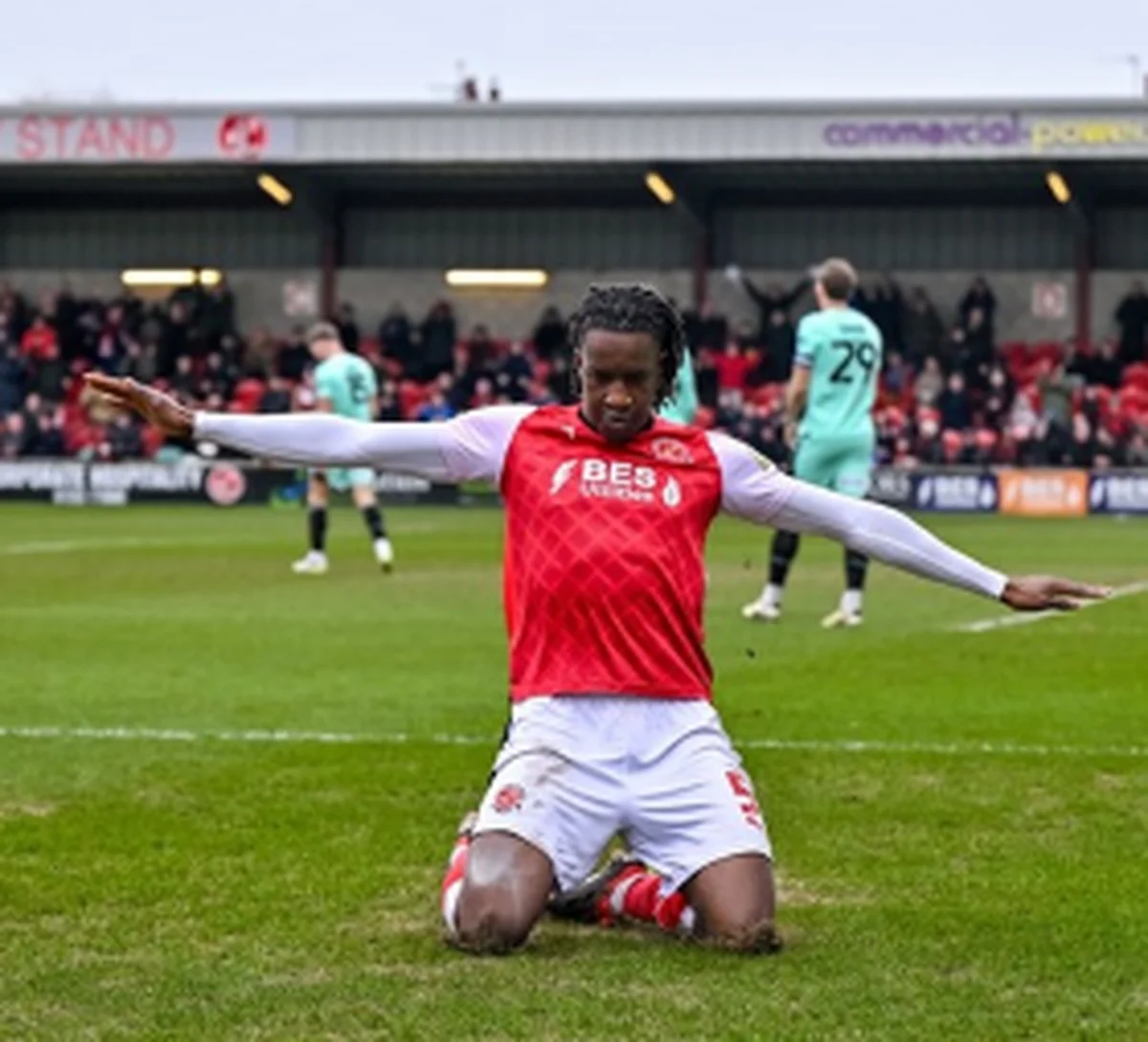 Celtic loanee Lawal named in EFL Team of the Week after scoring first career brace