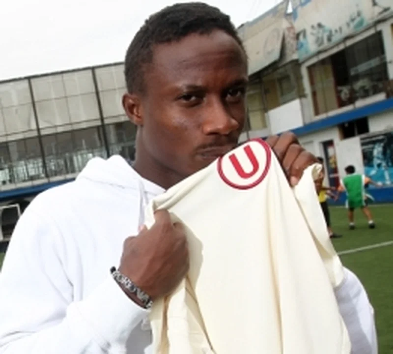 Official:  TUNDE ENAHORO Joins NOLBERTO SOLANO At Universitario de Deportes 