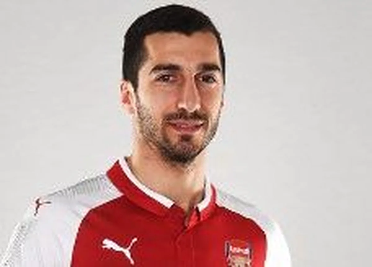 (Photo Confirmation) Arsenal Announce Signing Of Manchester United Star