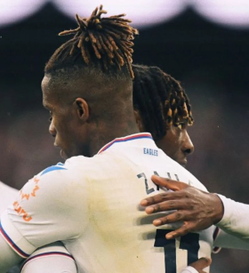  Chelsea, Liverpool lagging behind Barcelona in race for Eagles starÂ 