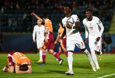 England star Jack Grealish reveals what he told BukayoÂ Saka's Nigerian dad