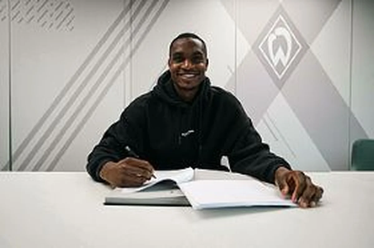 Confirmed:Â Werder Bremen sign talented young centre-back IhenduÂ 