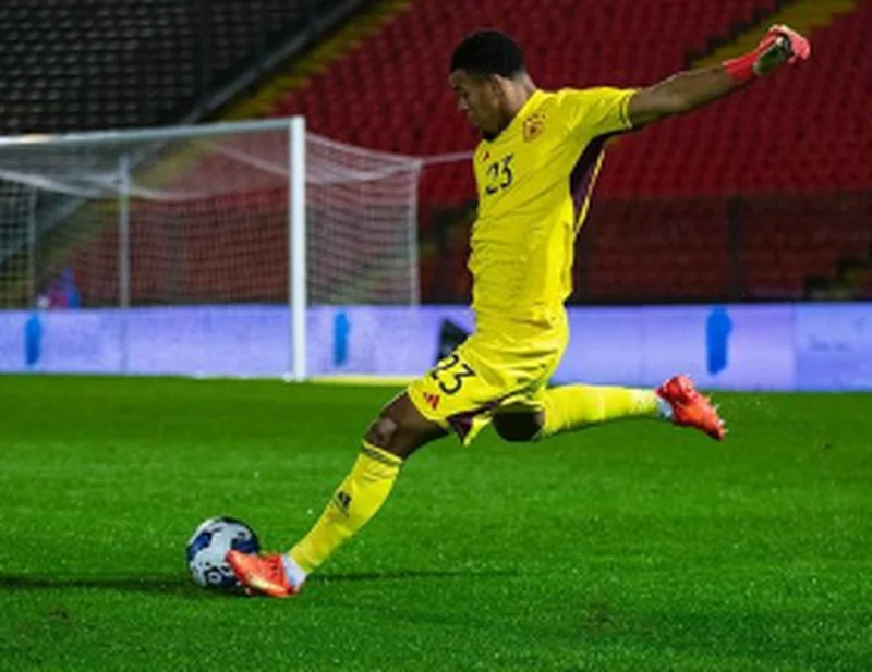 Noah Atubolu: Freiburg's dual-national goalkeeper on Eric Chelle's radar linked with Galatasaray