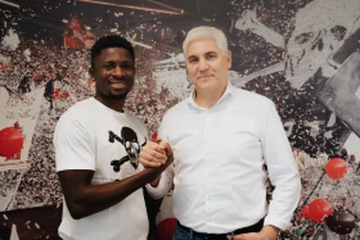 Done deal : Former Nigeria underage international Aremu extendsÂ St. Pauli contractÂ 