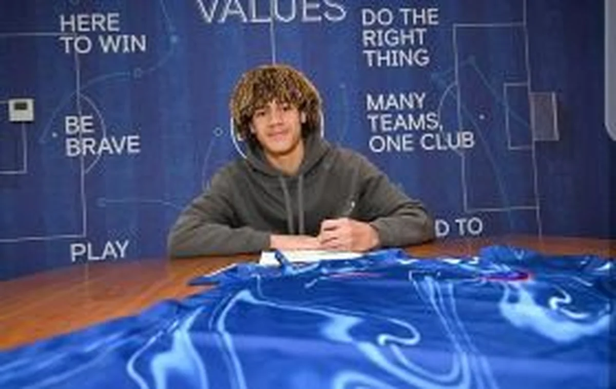 After signing new deal with Chelsea, son of Nigeria's 1994 World Cup star makes PL2 debut