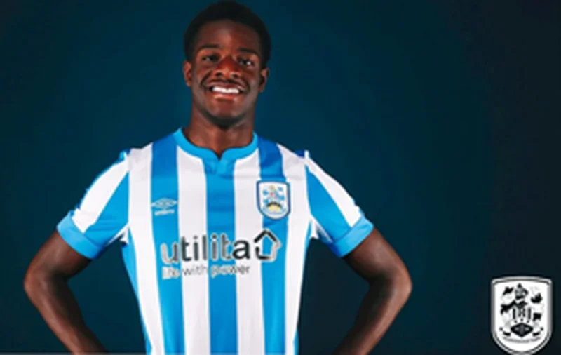 Official : Nigerian striker signs new contract with West Ham United, loaned out to Huddersfield 