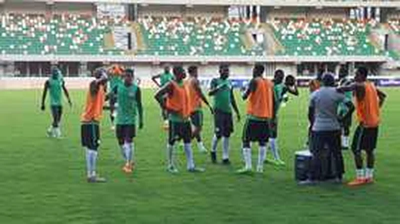 Super Eagles Final Training Pre-AtlÃ©tico Madrid : Kelechi Nwakali, Ikouwem Shine 