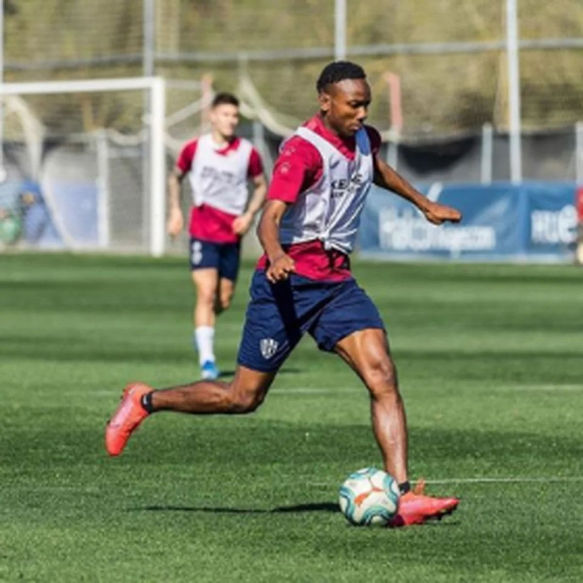 Former Arsenal Midfielder Makes Competitive Debut For SD Huesca 