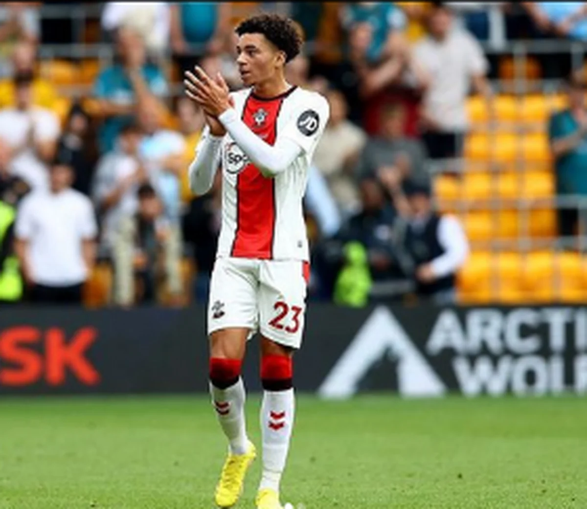 Landmark occasion :Â 19yo Super Eagles-eligible winger makes first Premier League start