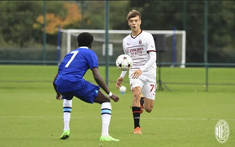  Chelsea hand UYLÂ debut to promising striker Mendel-IdowuÂ againstÂ Eletu's AC Milan