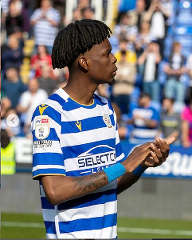 Confirmed : Legendary Manchester United midfielder to coach Ejaria at Reading 