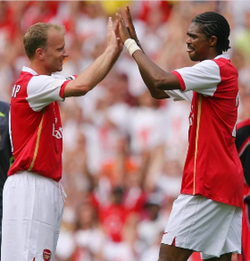Ex-Arsenal GK reveals what impressed him about Kanu, labels Nigerian starlets 'technically gifted' 