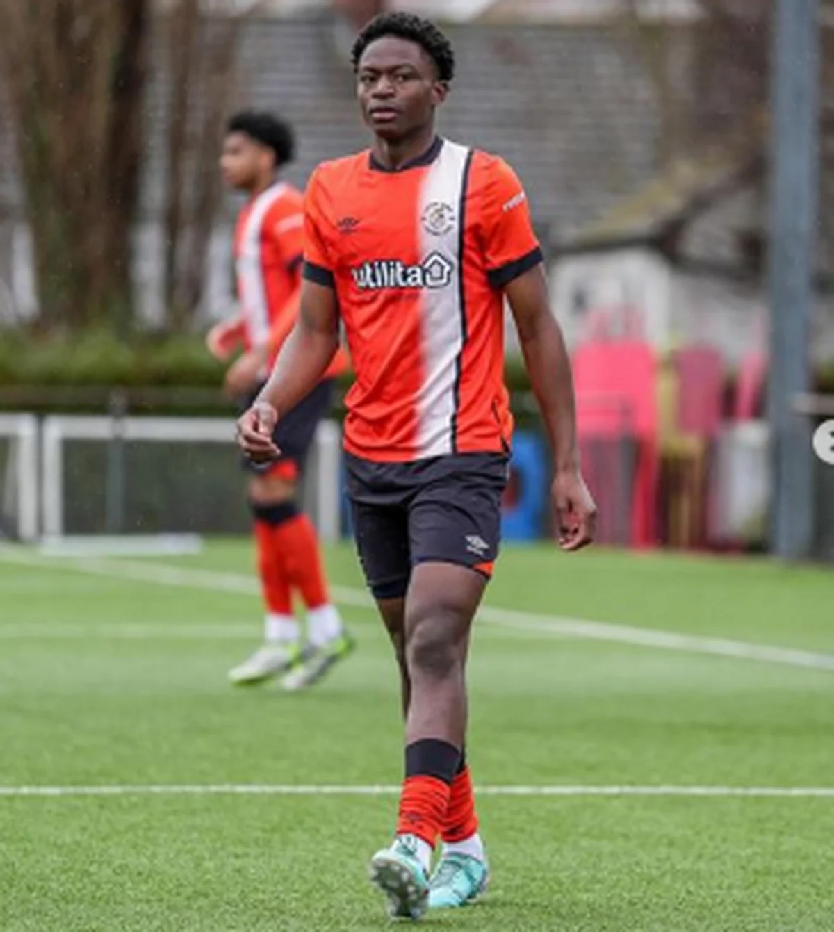 Official: Talented centre-back eligible for Nigeria, England, Spain signs new Luton Town deal 