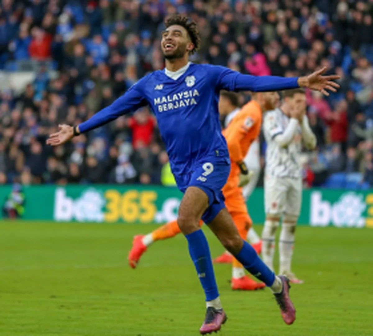 Talented striker on the radar of NFF reacts after opening Cardiff City accountÂ  on full debut