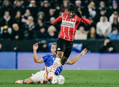 Aston Villa coach Gerrard watches PSV's Anglo-Nigerian winger ahead of potential summer move