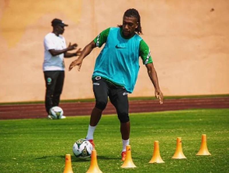 Iwobi finally proving that Okocha was right on his best playing position 