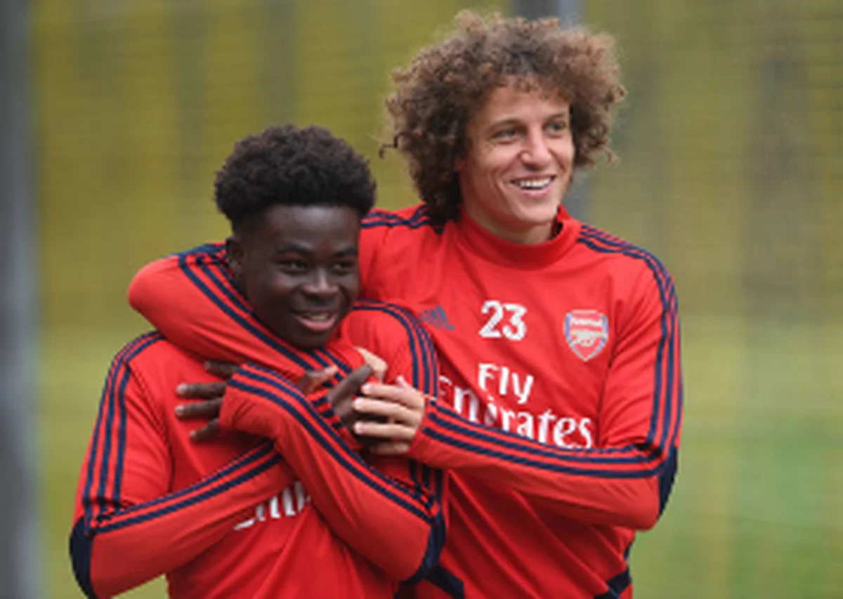 Arsenal's Oldest Player Takes Saka Under His Wing Ahead Of Watford Clash
