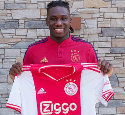 Ajax insider insists Dutch champions overpaid Rangers for Super Eagles defenderÂ 