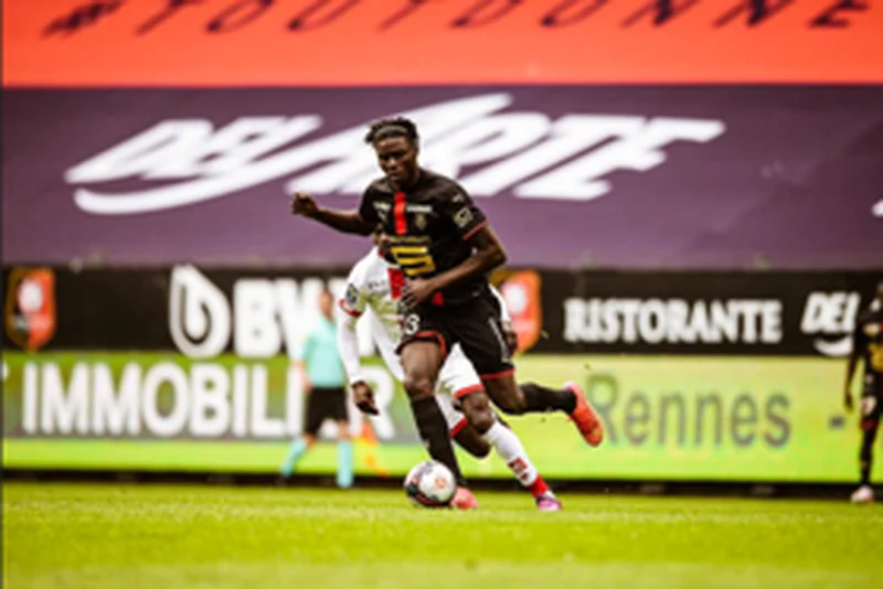 Nephew of ex-Super Eagles star plays on the same pitch as Lionel Messi as Rennes beat PSG 