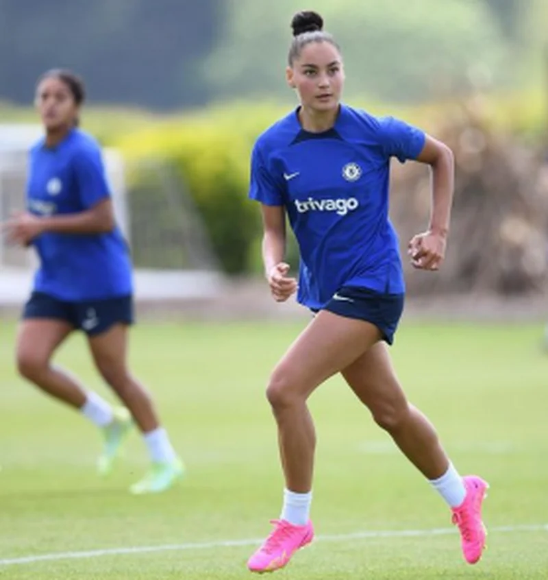 Super Falcons-eligible midfielderÂ left out of Chelsea's squad to face Barcelona despite training with first team