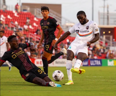 Official : Seattle Sounders delay decision on future of AdeniranÂ 