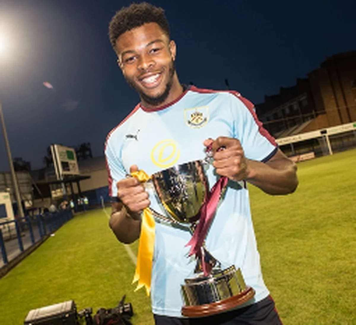 Official : Ex-Burnley Defender Olomowewe Joins New Team In England